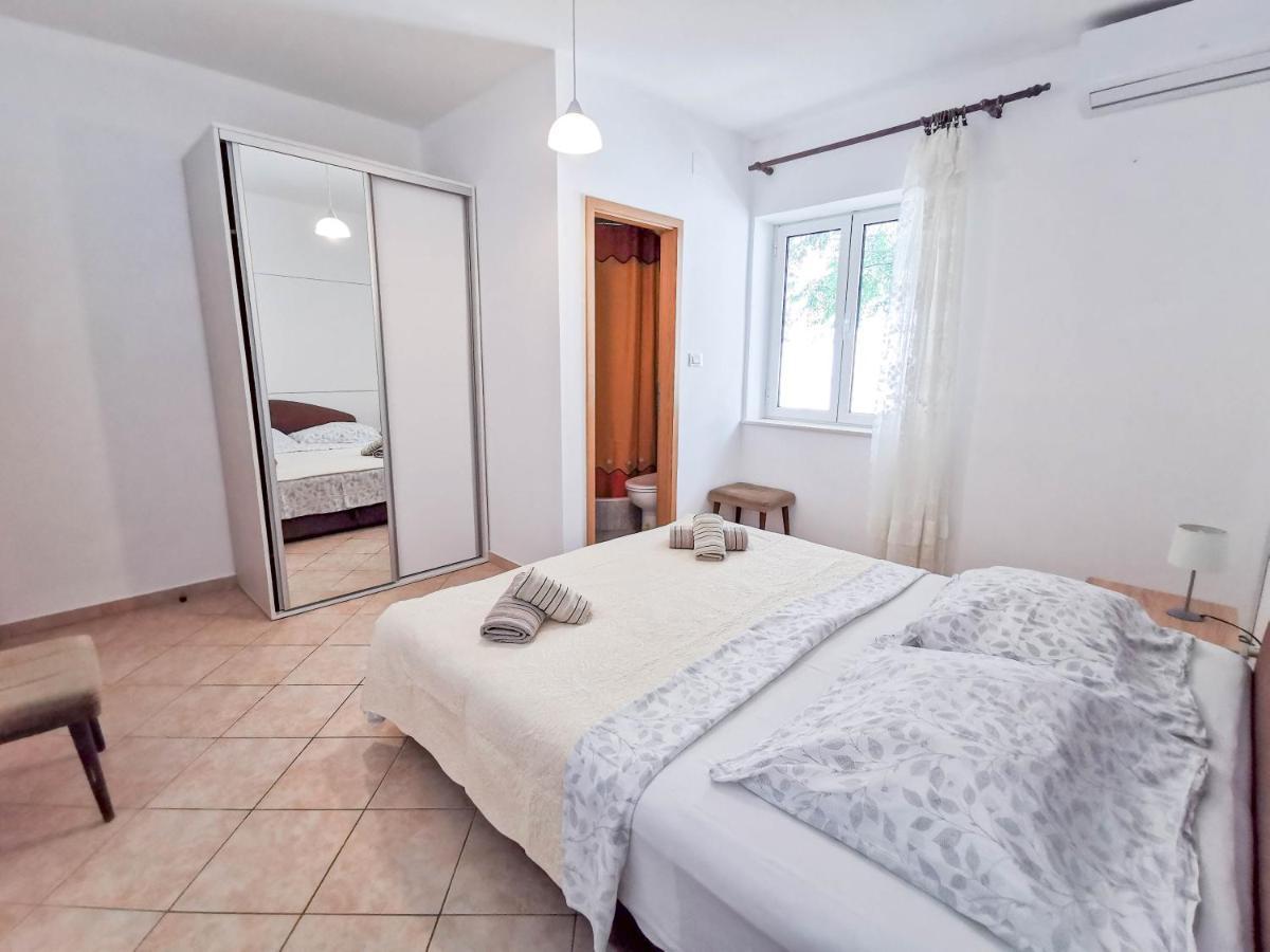 Apartments Patrick Baška Voda Dış mekan fotoğraf
